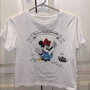 Uniqlo Minnie Crop Tee
